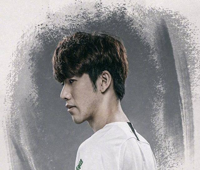 成熟的年轻 成熟的年轻