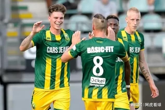 展现出了极 展现出了极