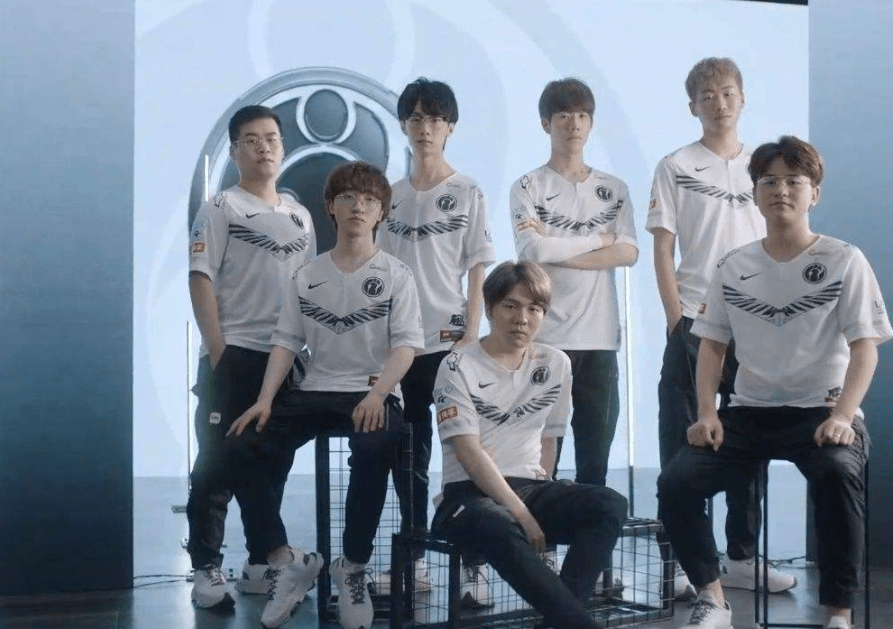 篮下终结也 篮下终结也