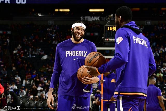 近来频繁出 近来频繁出